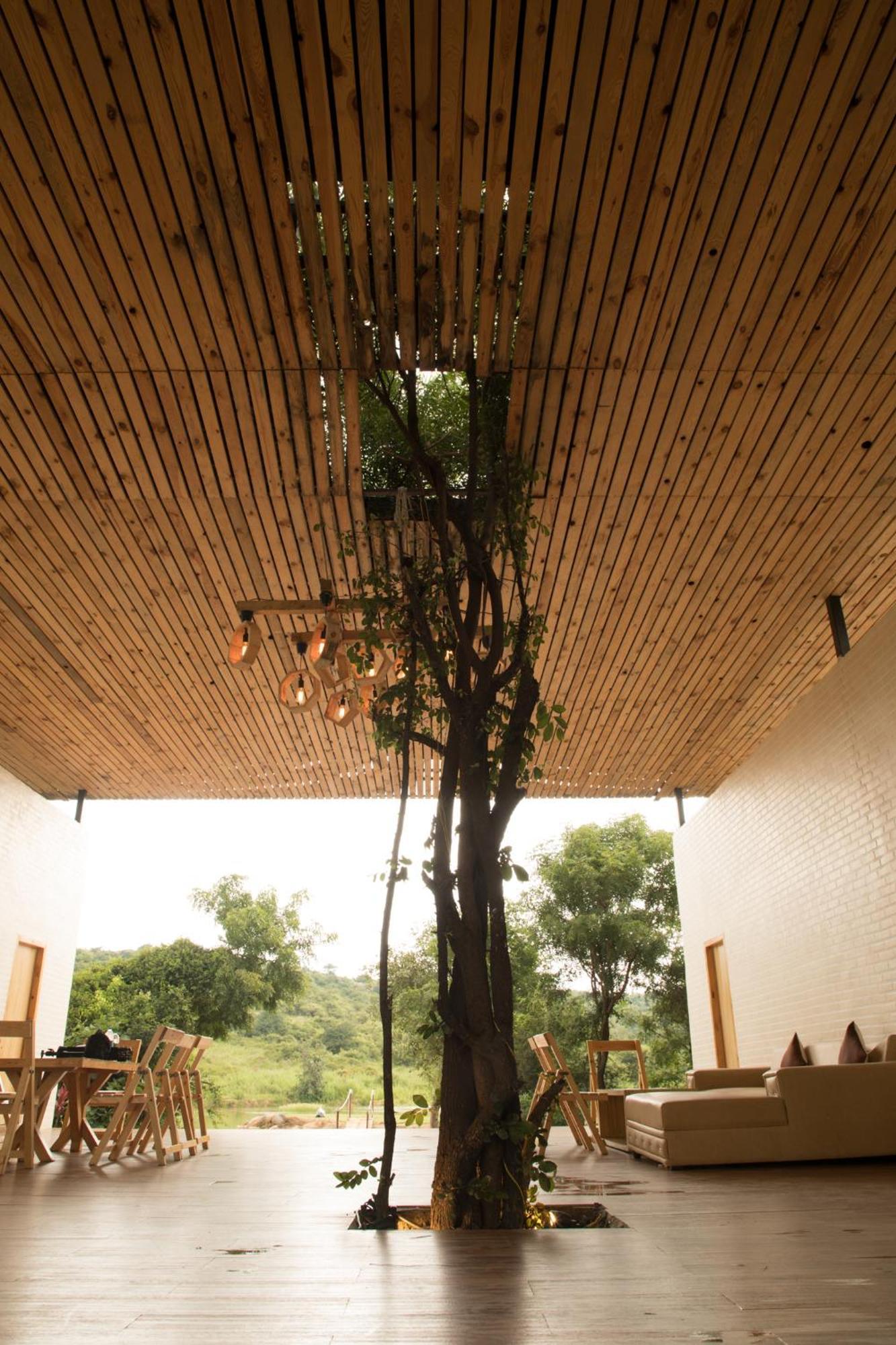 Hotel Rustic Vogue Shamirpet Exterior foto